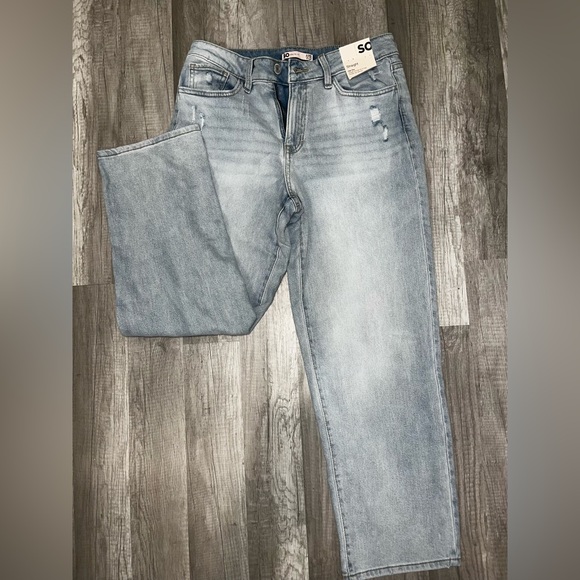 New straight, high-rise jeans from Kohls - Picture 2 of 7